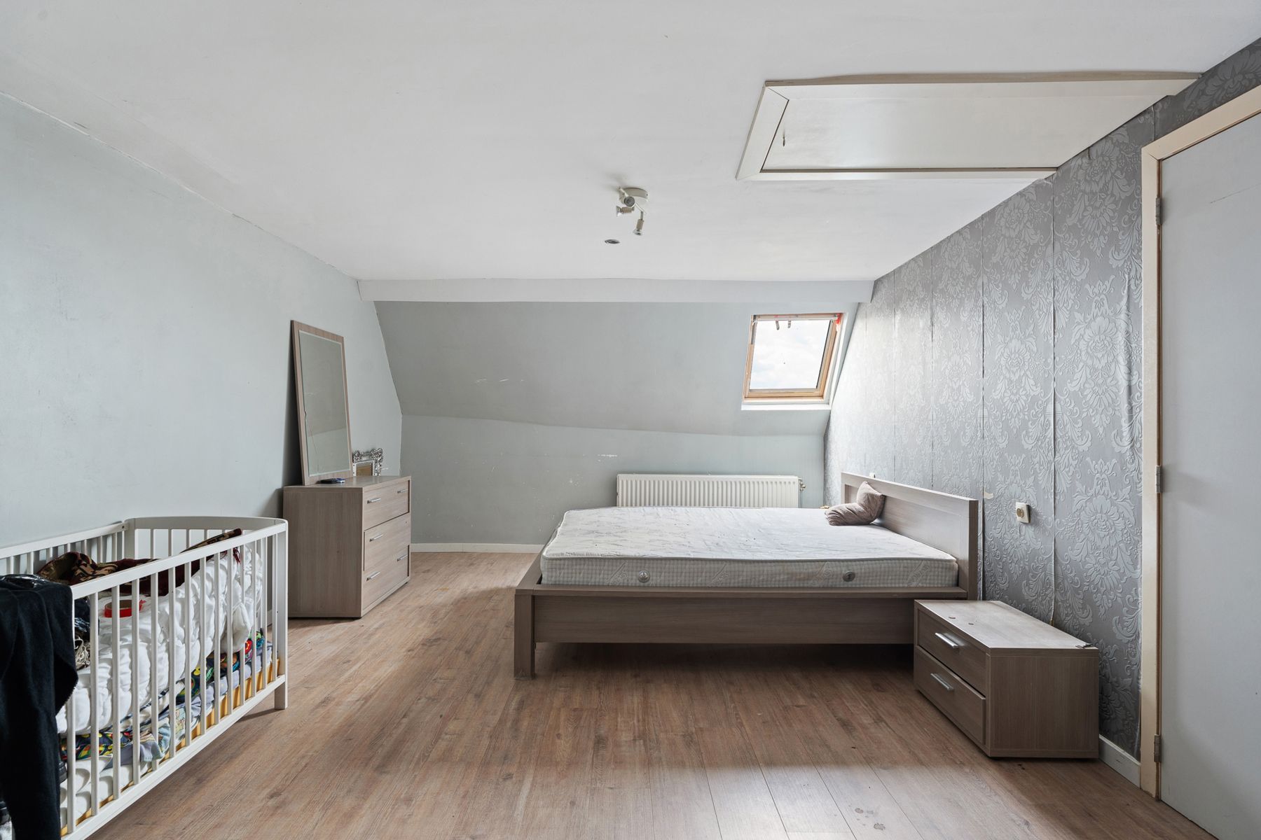 Ruime eigendom met 326 m² woonruimte + 79 m² handel – Gent foto 15