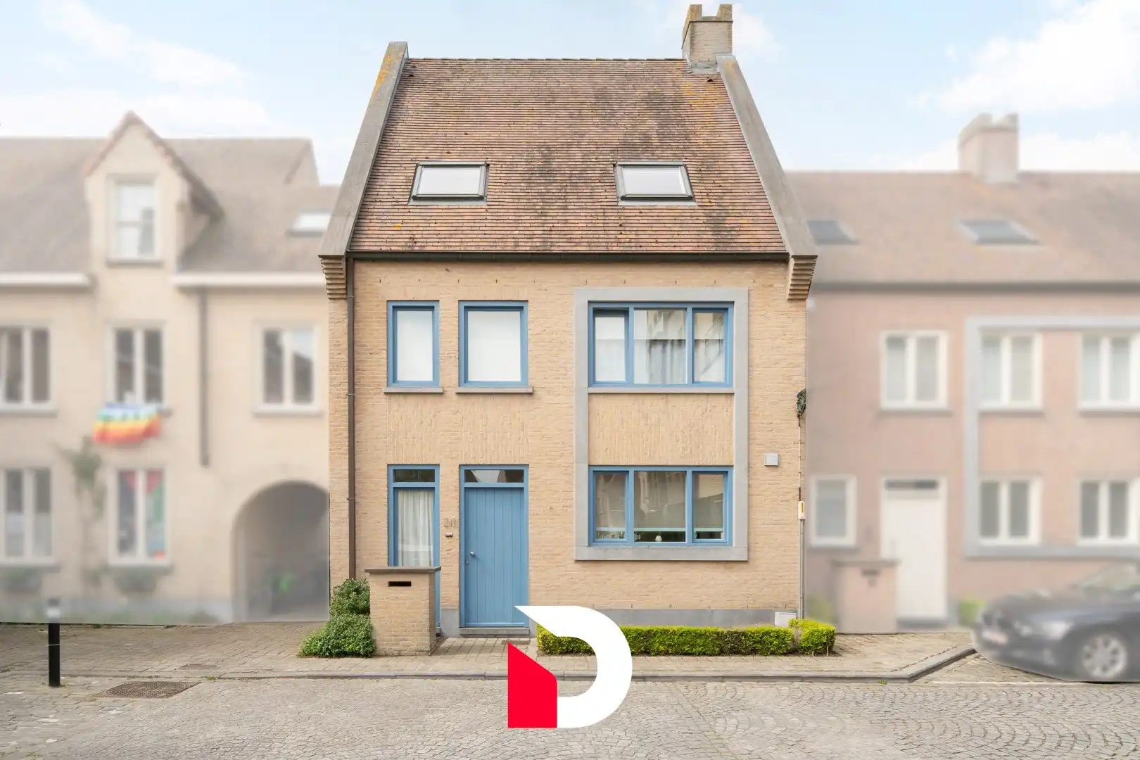 Schitterende instapklare stadswoning met 4 slk en stadstuin in rustige omgeving foto {{pictureIndex}}