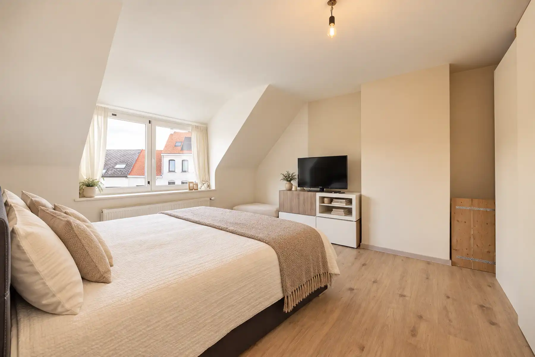 woning met mogelijkheid tot kantoor - uitbating vrij beroep  foto 8