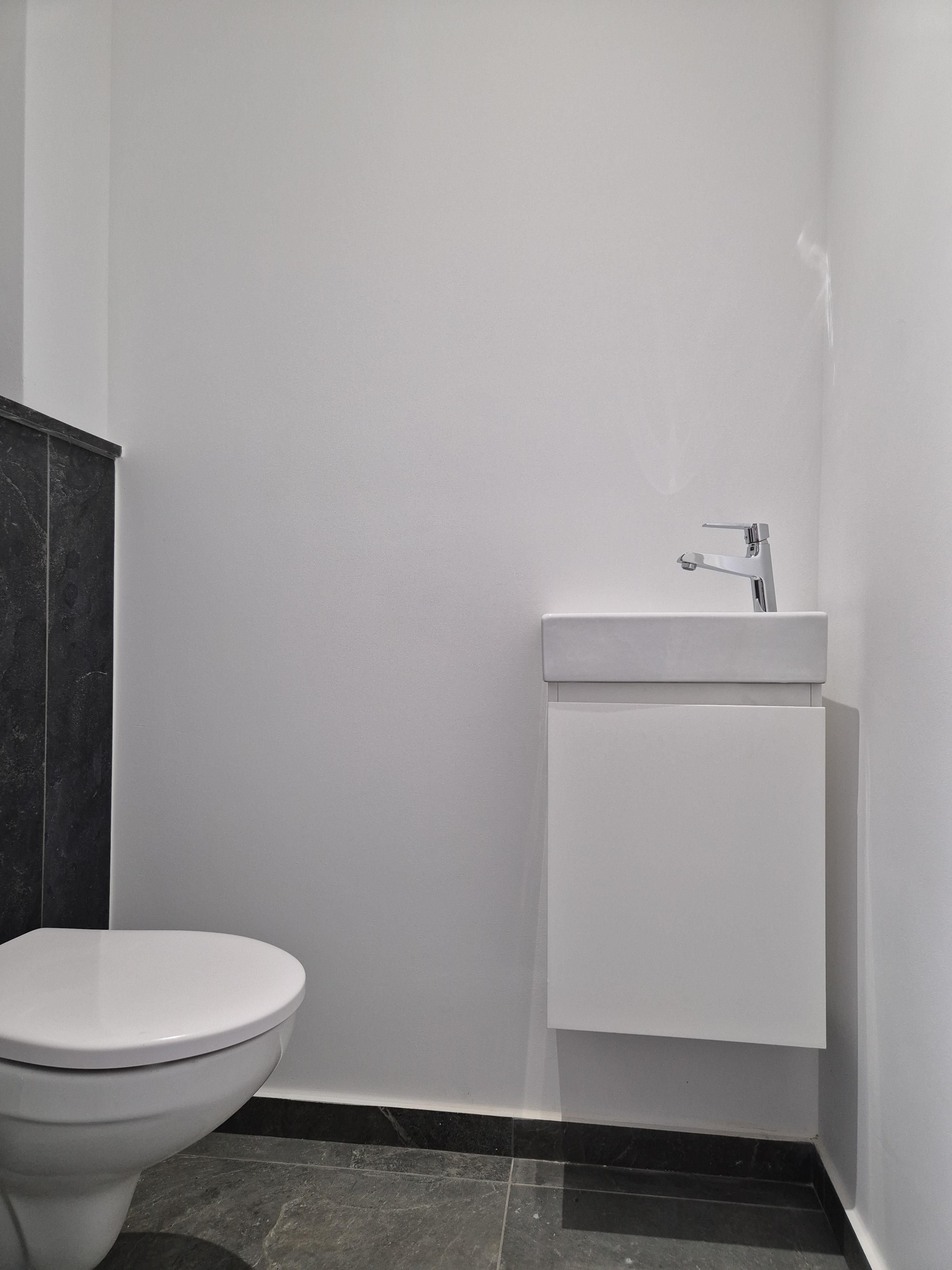 Leuke gerenoveerde woning met 4 slaapkamers en tuin foto 5