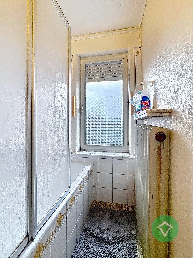 Woning met 4 slaapkamers en garage te Roeselare  foto 19