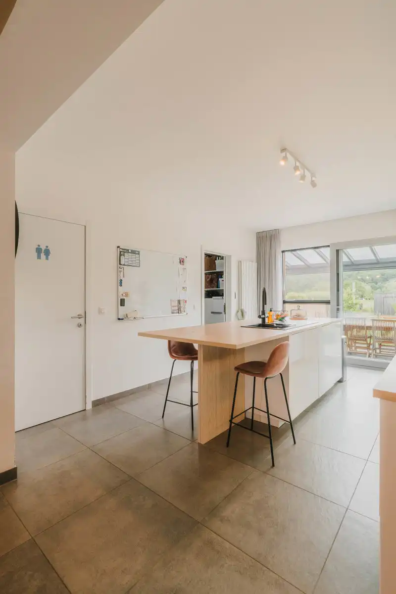 Karaktervolle, instapklare woning met prachtig weids zicht foto 8