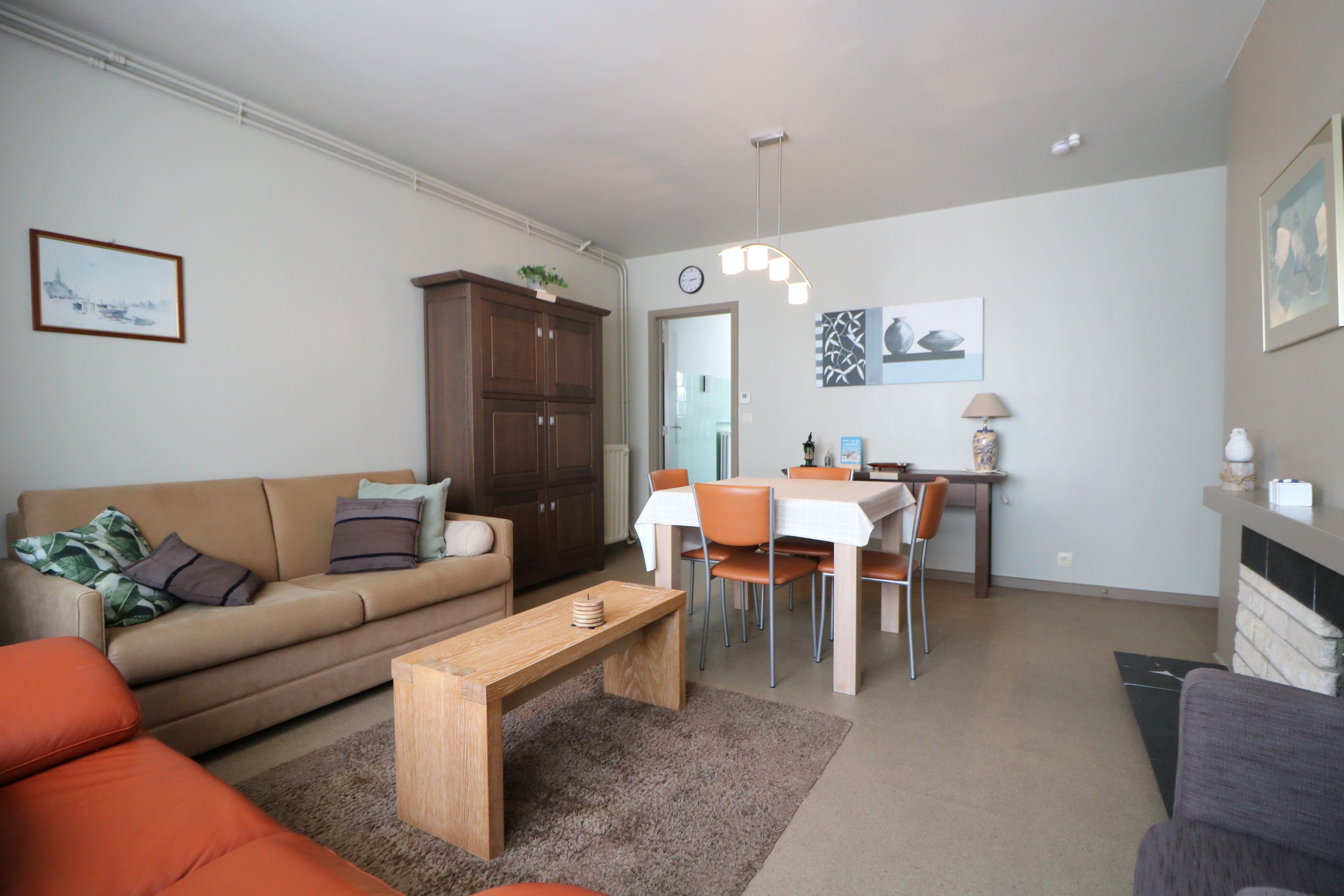 Hoofdfoto van de publicatie: Instapklaar éénslaapkamerappartement met lateraal zicht op Zeedijk én Jachthaven.
