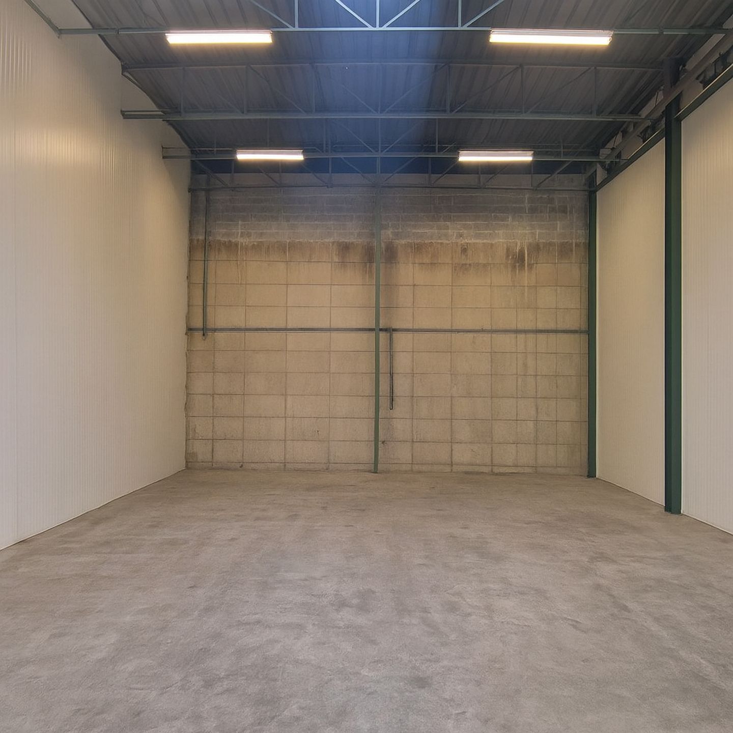 Representatieve opslagruimte te huur in Deurne foto 5