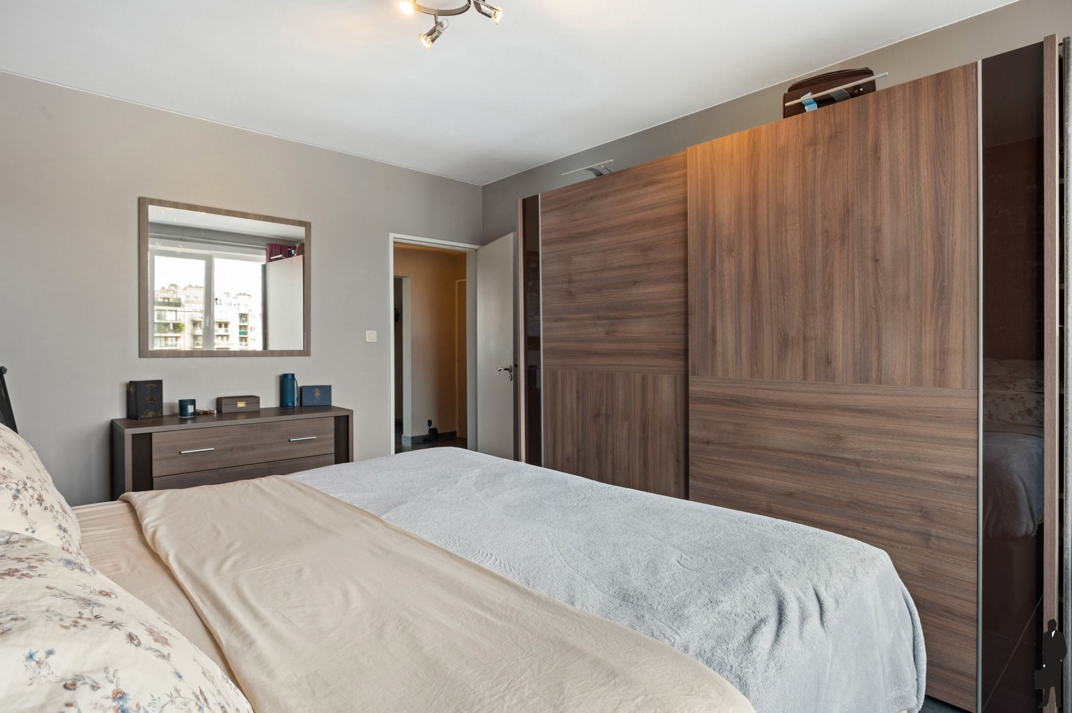 Ruim appartement met terras foto 13