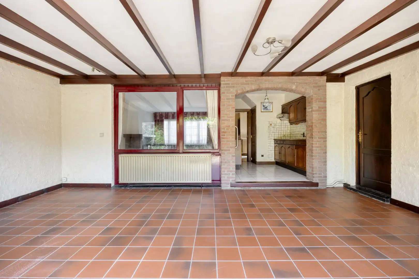 Gezellig ingerichte woning met garage en tuin - stadsrand Tongeren foto 11