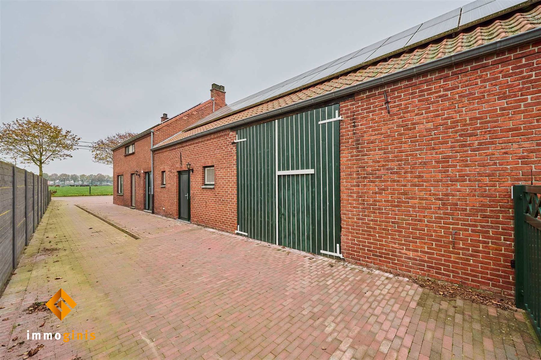 Charmante woning op een ruim perceel van 54a98ca, in een rustige en aangename buurt. Ideaal voor dierenliefhebbers! foto 31