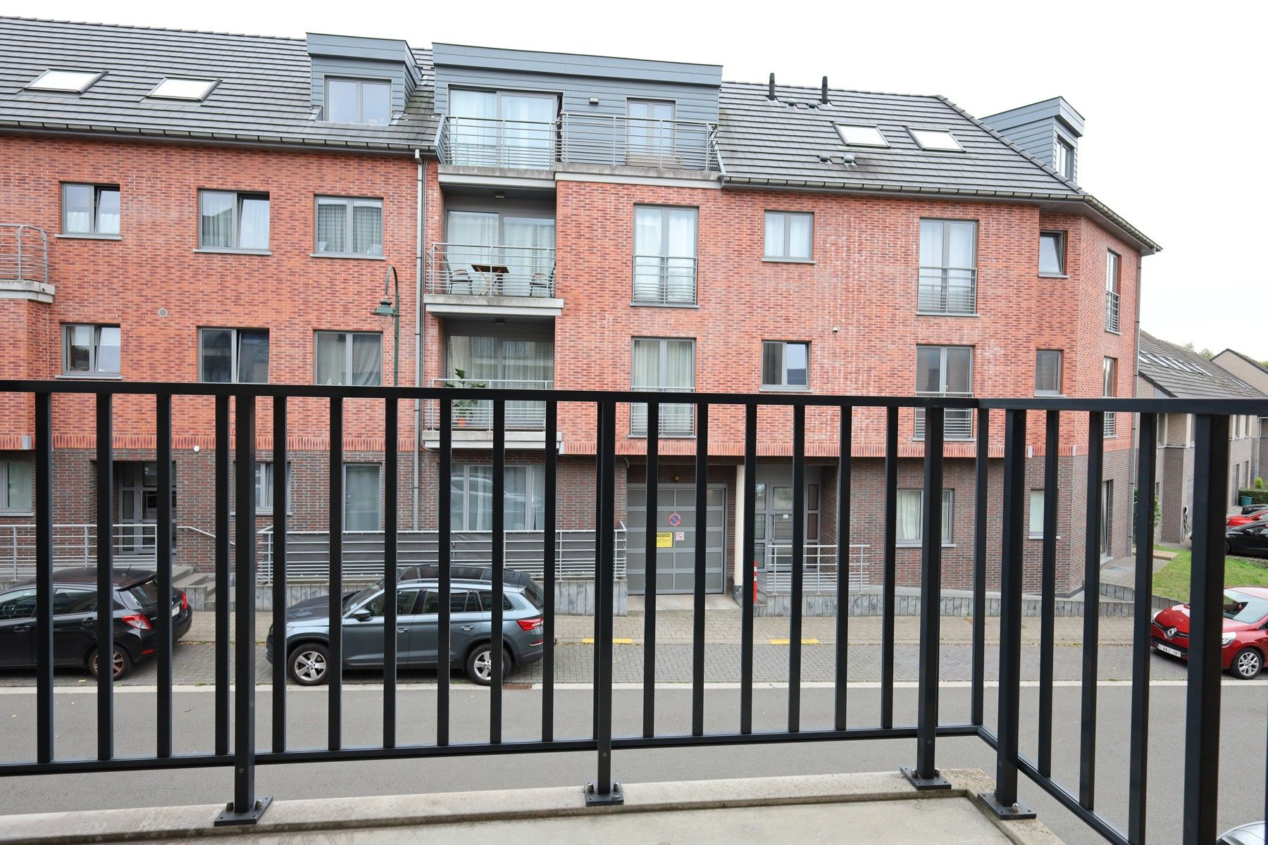 Lichtrijk appartement met terras foto 3