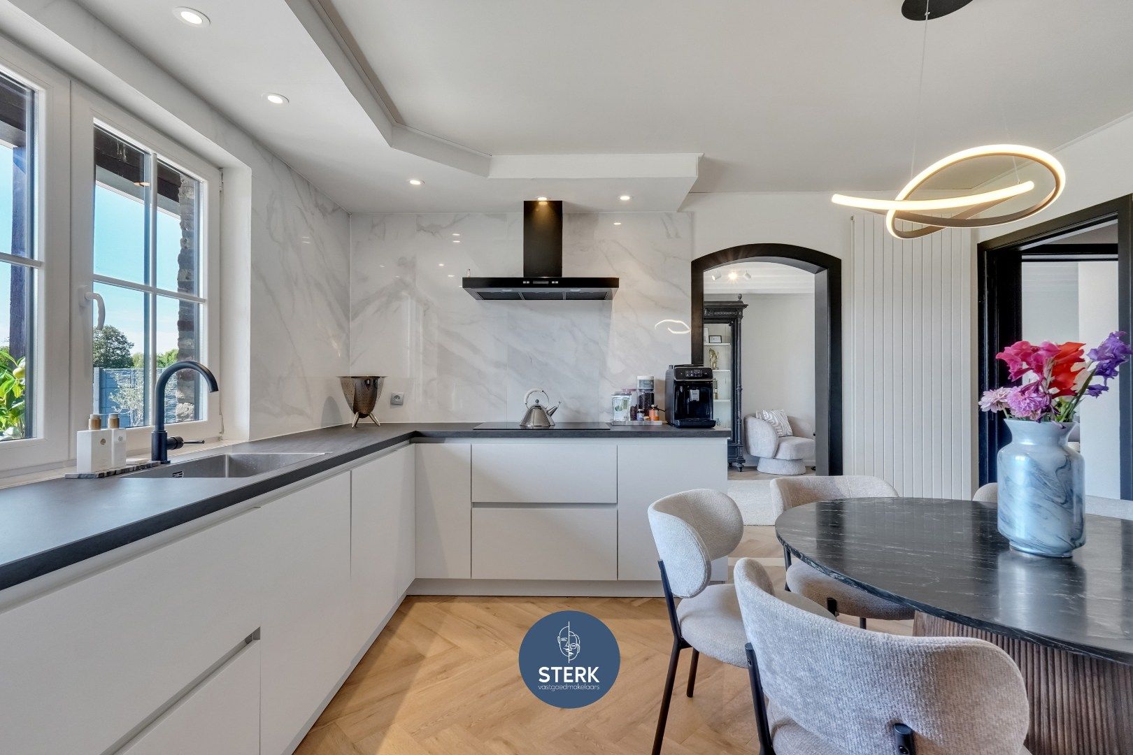 INSTAPKLARE GEZINSWONING MET 5 SLPKS OP PERCEEL VAN 931M² TE REKEM ! foto 8