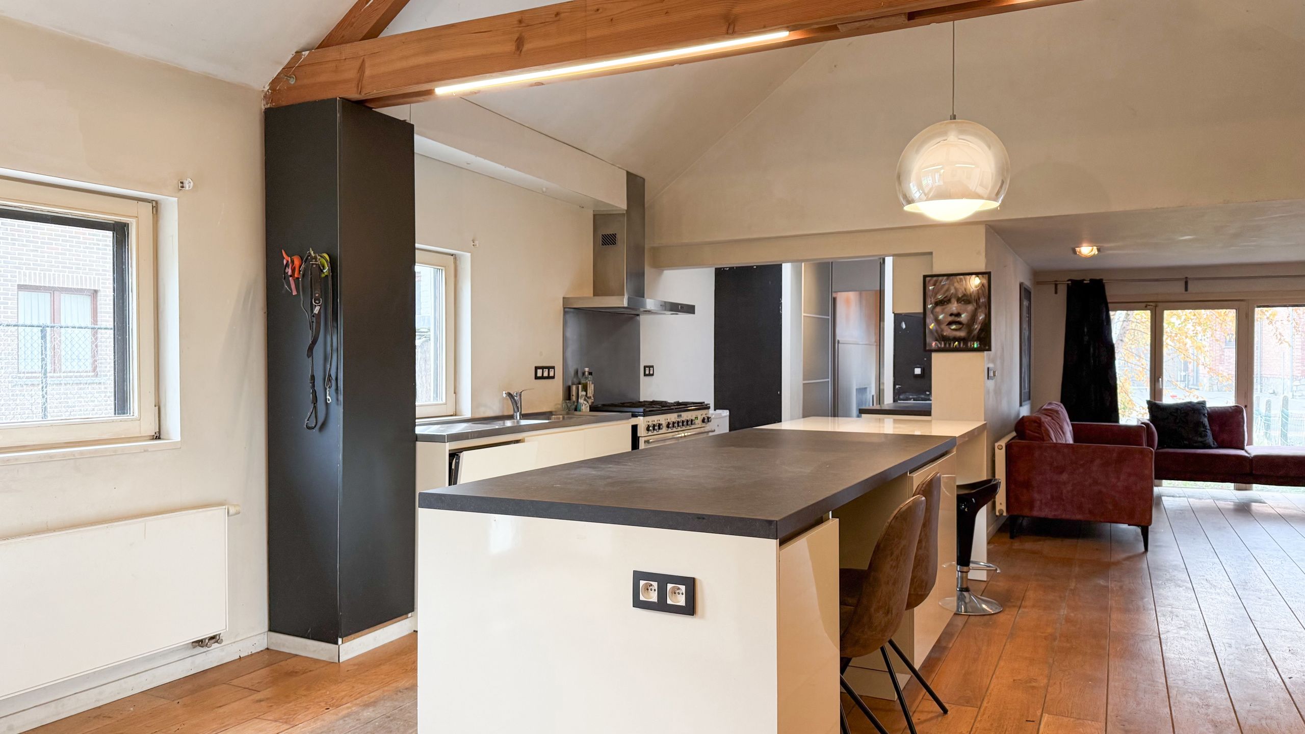 Charmante te renoveren woning in Kortessem! foto 4