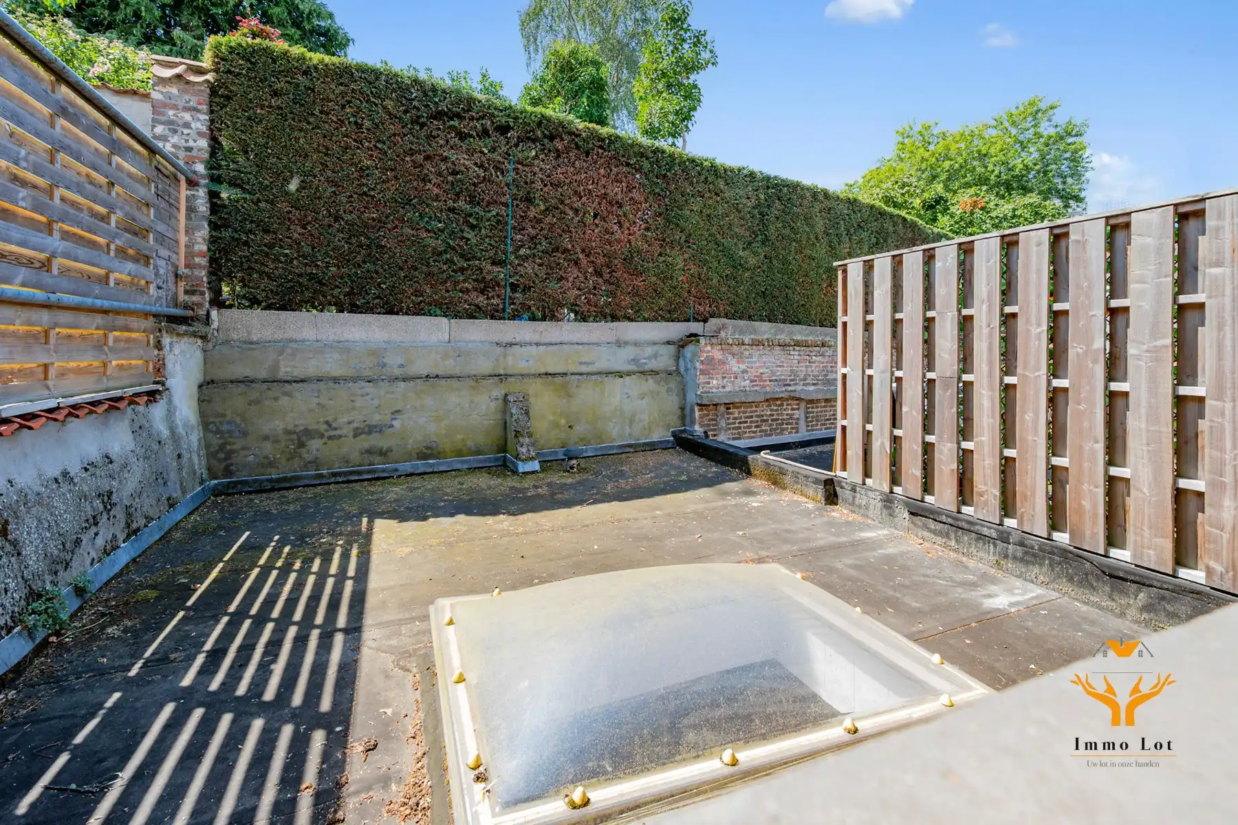 Karaktervolle woning met potentieel in hartje Wetteren foto 13