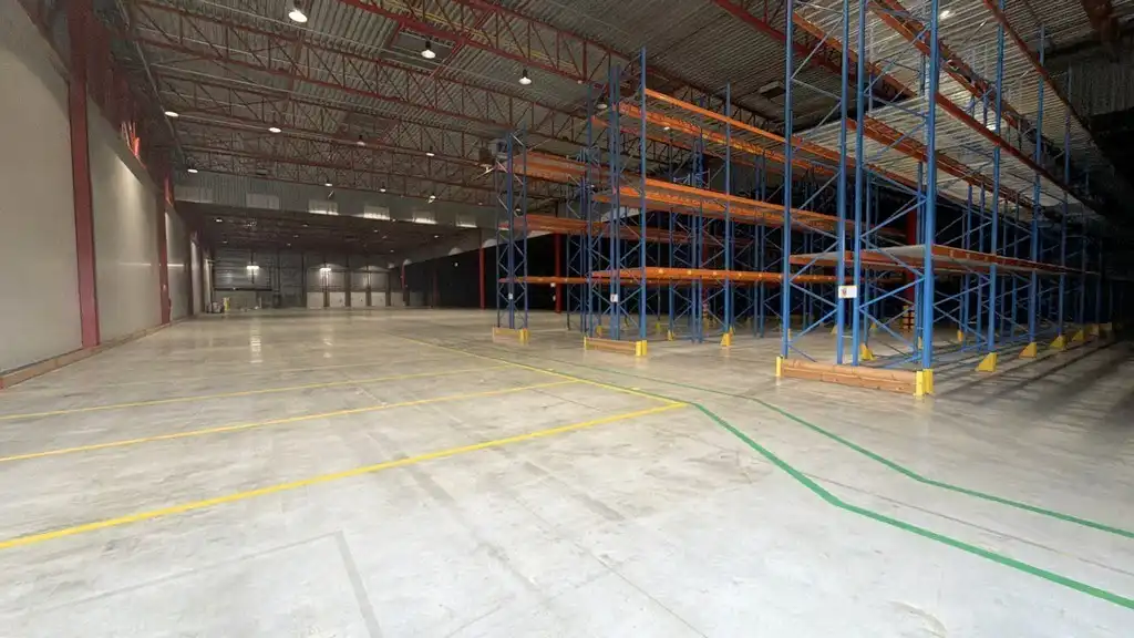 Logisiteke loods te huur in industriezone Mechelen-Noord foto 9
