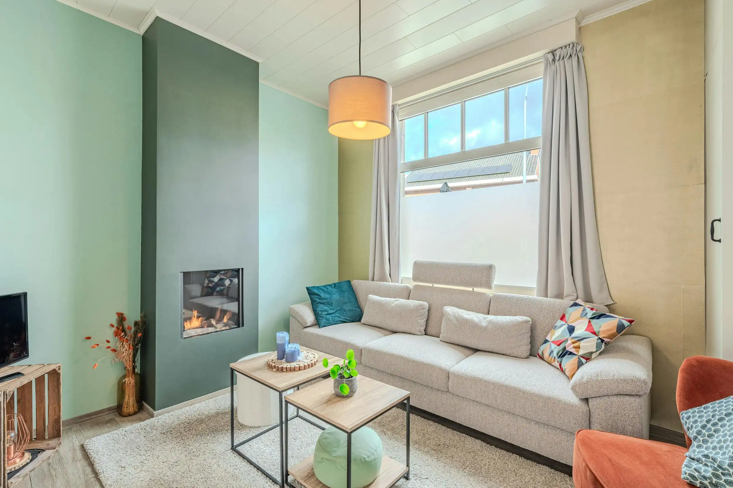 Recent gerenoveerd huis te koop in Ieper foto 4