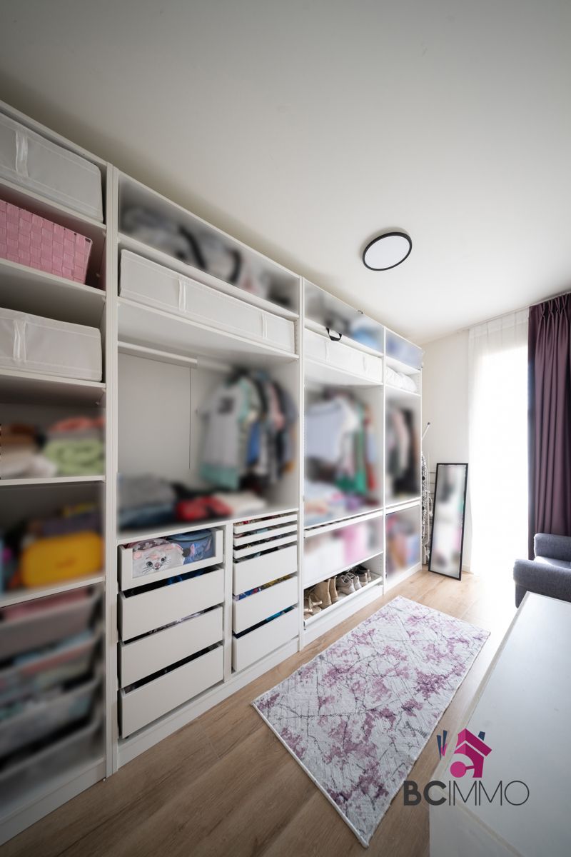 Ruime gezinswoning met 5 slaapkamers en een mooie tuin foto 12