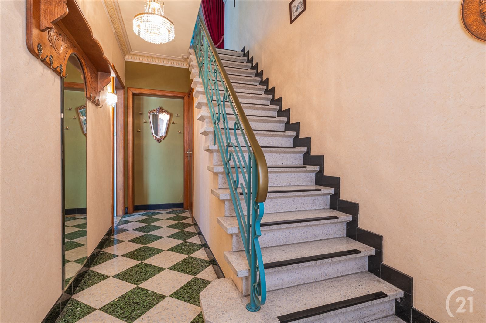 3 gevelwoning met loods (248m2) en garage foto 20