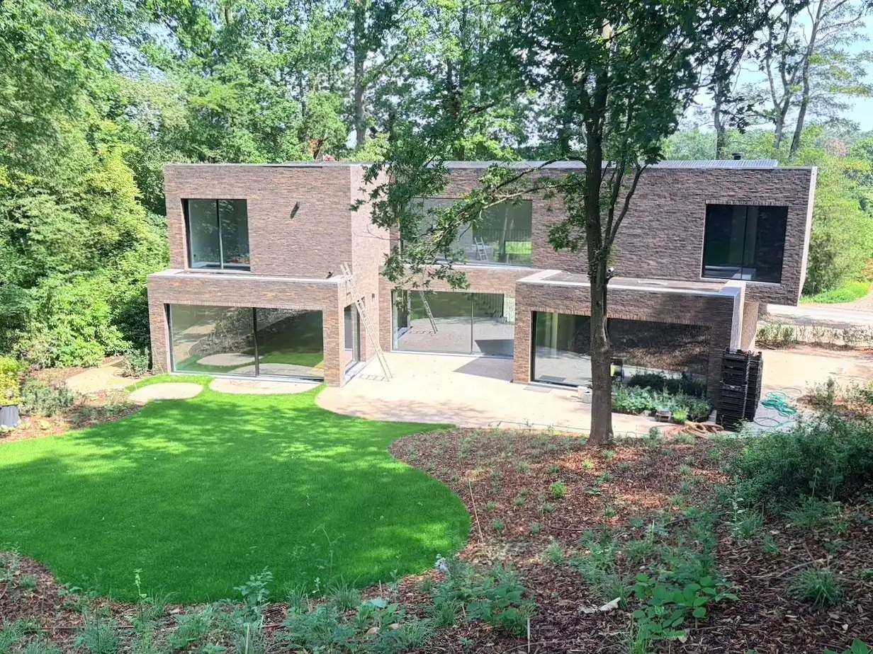 Ruimte, licht, rust en comfort: enkele kernwoorden voor deze prachtige nieuwbouwvilla foto 26