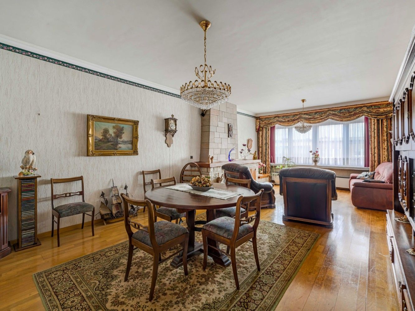 Keurig, instapklaar app. op 2e verd. met 2 slpk., terras en garage foto 3