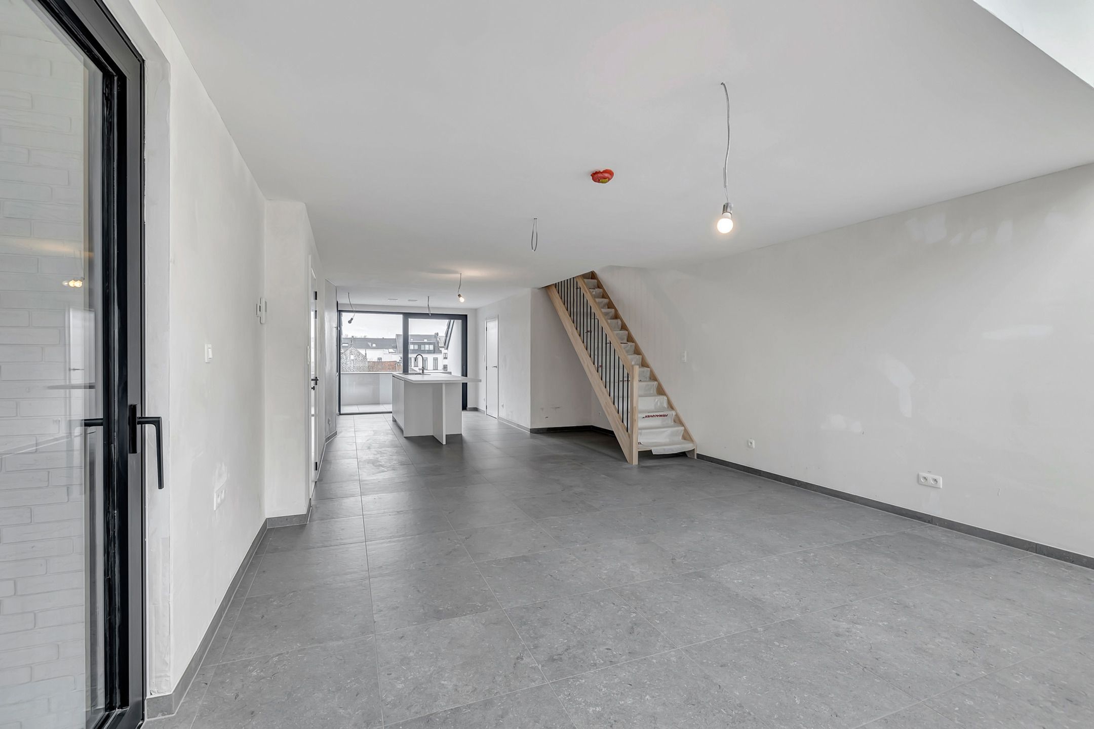 Uniek duplex appartement met twee slaapkamers foto 14