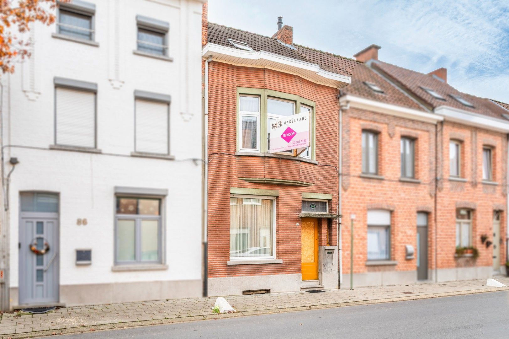 Hoofdfoto van de publicatie: Te renoveren woning met garage