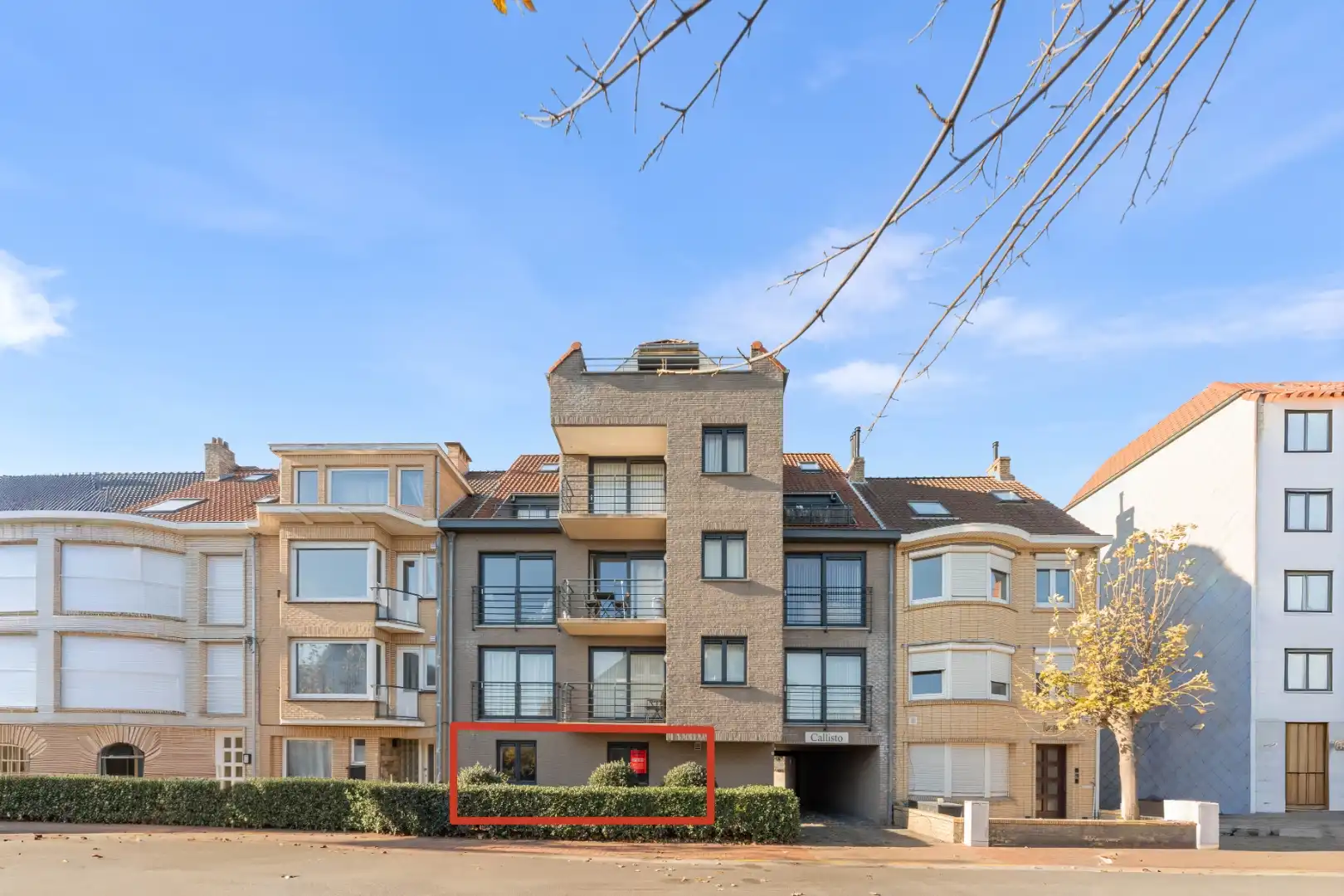 Appartement te koop foto {{pictureIndex}}