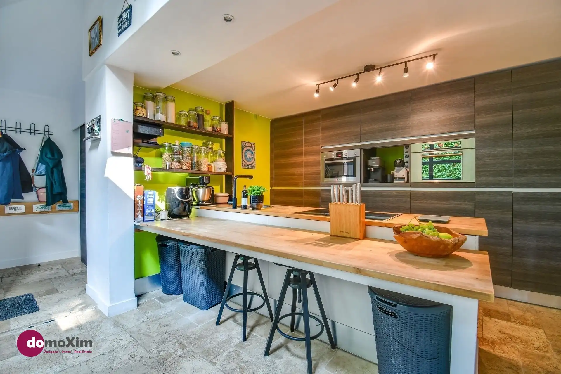 Instapklare woning met ruime hangar nabij het centrum van Hever foto 9
