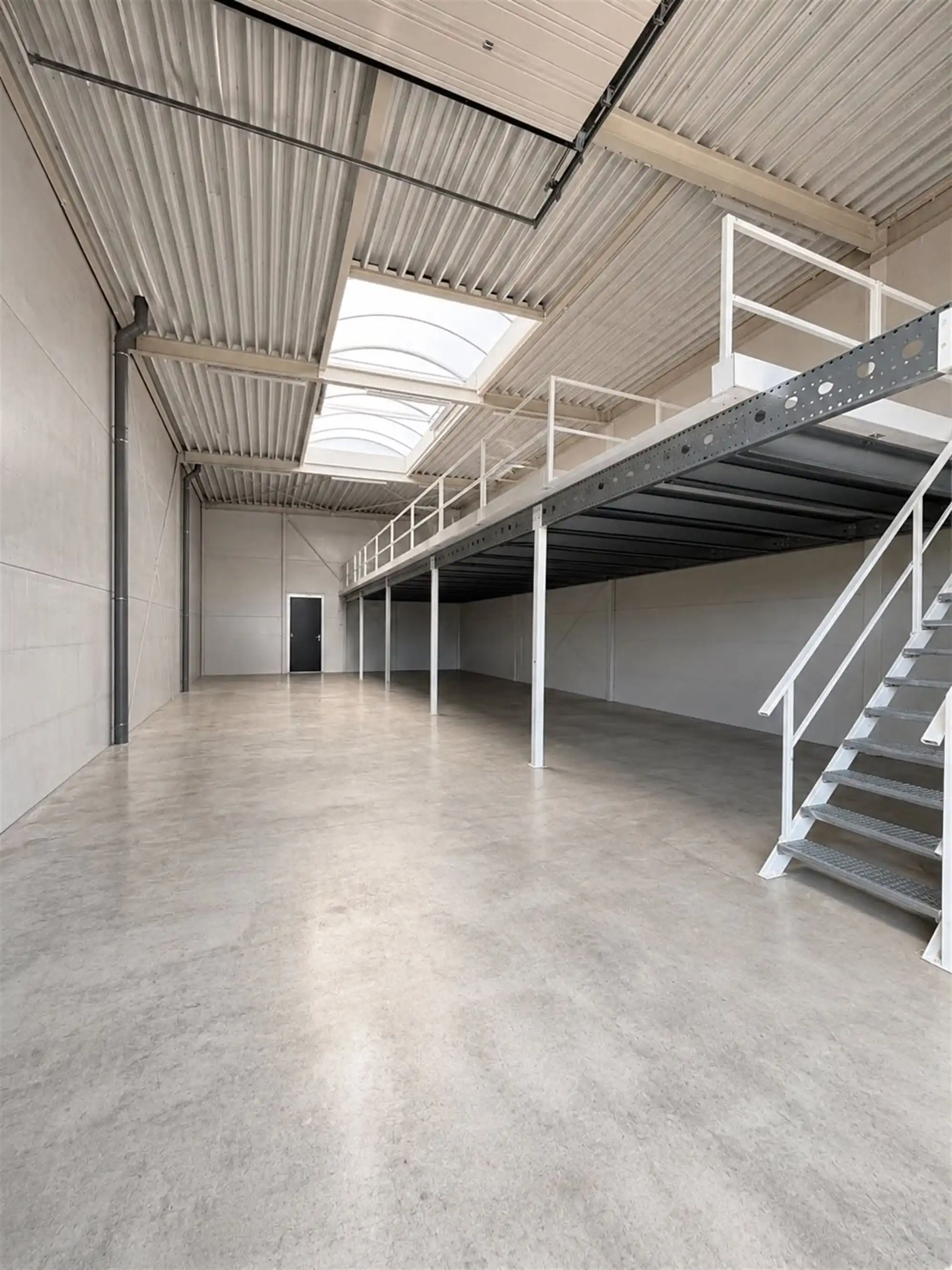 Industrieel terrein te huur Vakenderveld 11/2 - 2500 LIER