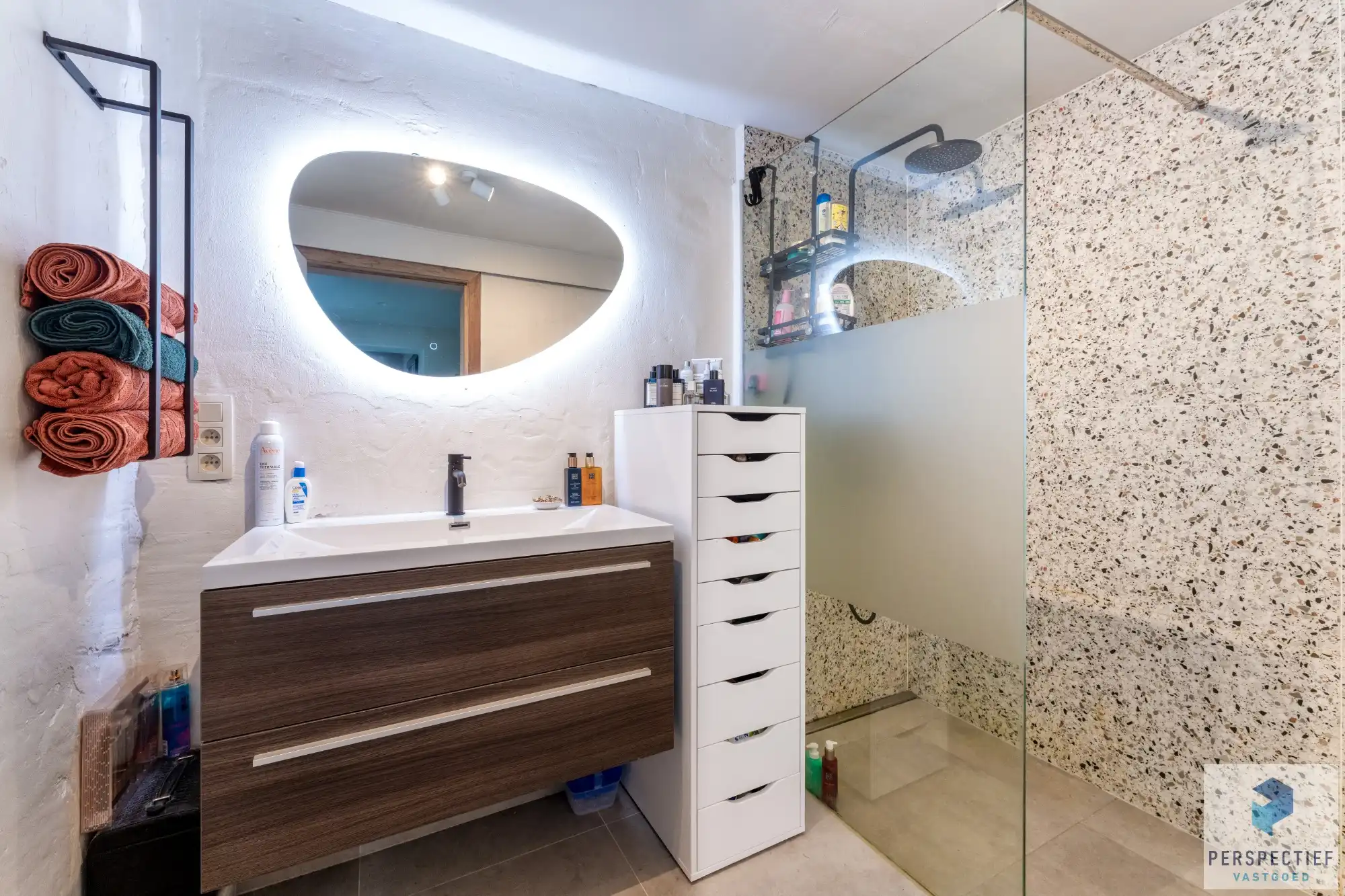 BEZOEKMOMENT ZATERDAG 14/02 VAN 11U TOT 12U30 | Mooie INSTAPKLARE stadswoning met 3 slpk en koer foto 8