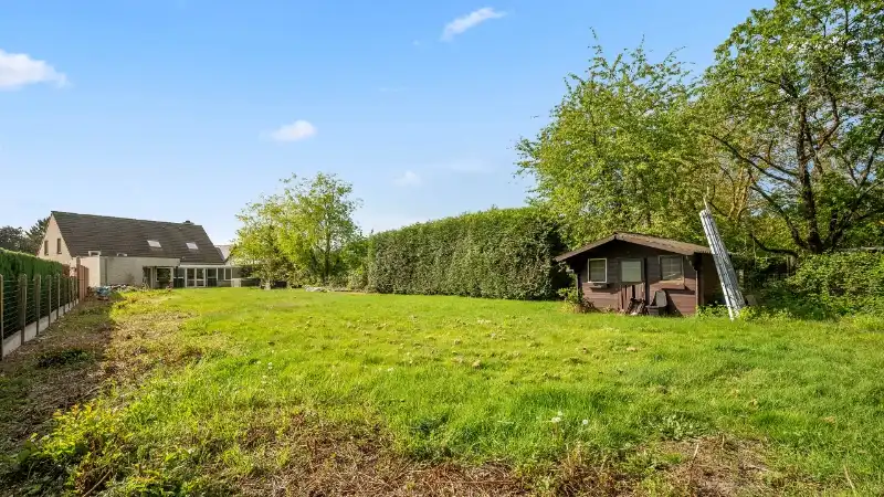 Villa van 265m² op 15 are met kantoor-praktijkruimte van 25m² en 3 slaapkamers foto 29