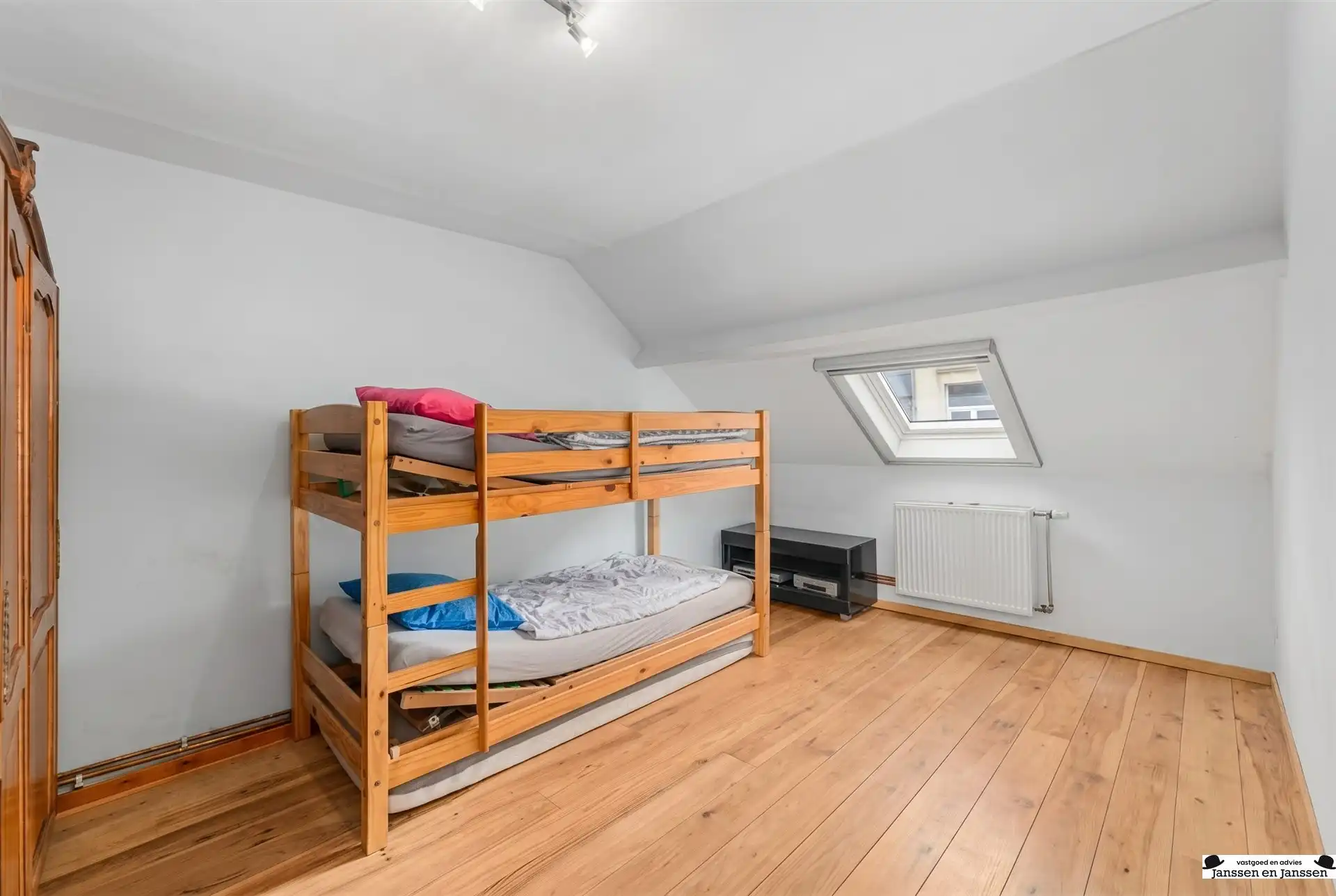 Centraal gelegen duplex appartement nabij strand foto 9