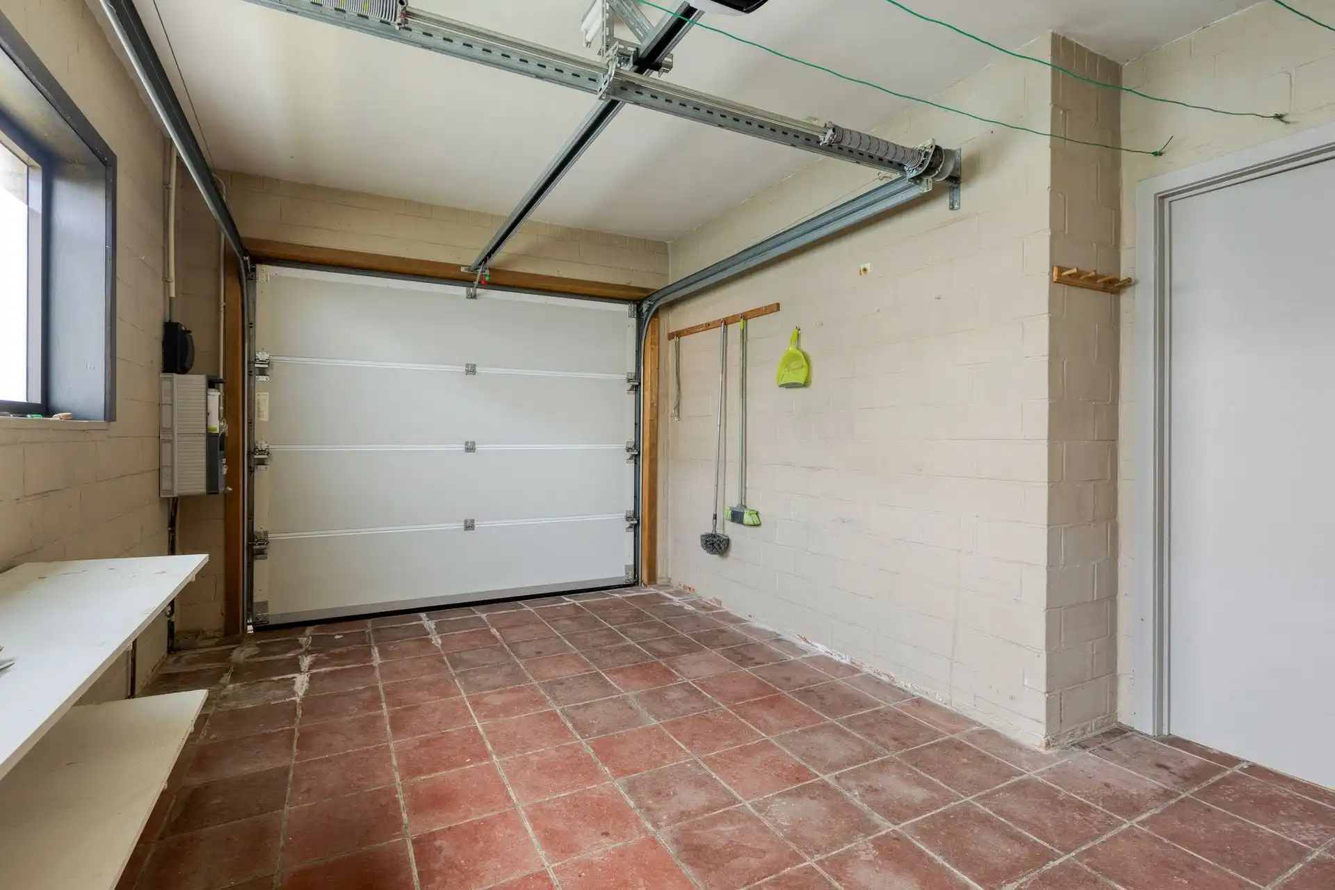 Vrijstaande woning, rustig gelegen,  met garage en tuin. foto 16