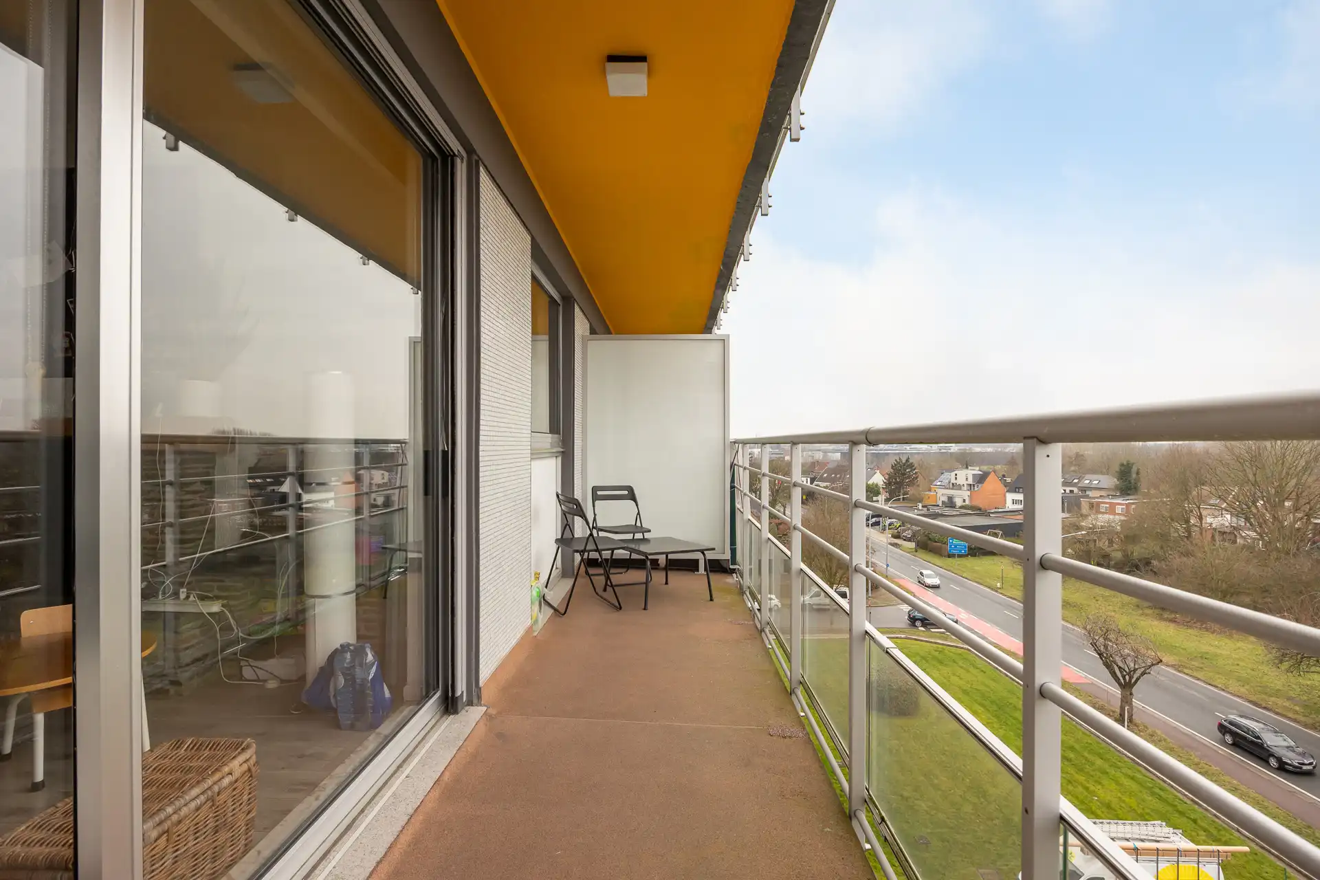 Ruim 2slpk-app. met vergezicht met kelder en parking foto 19