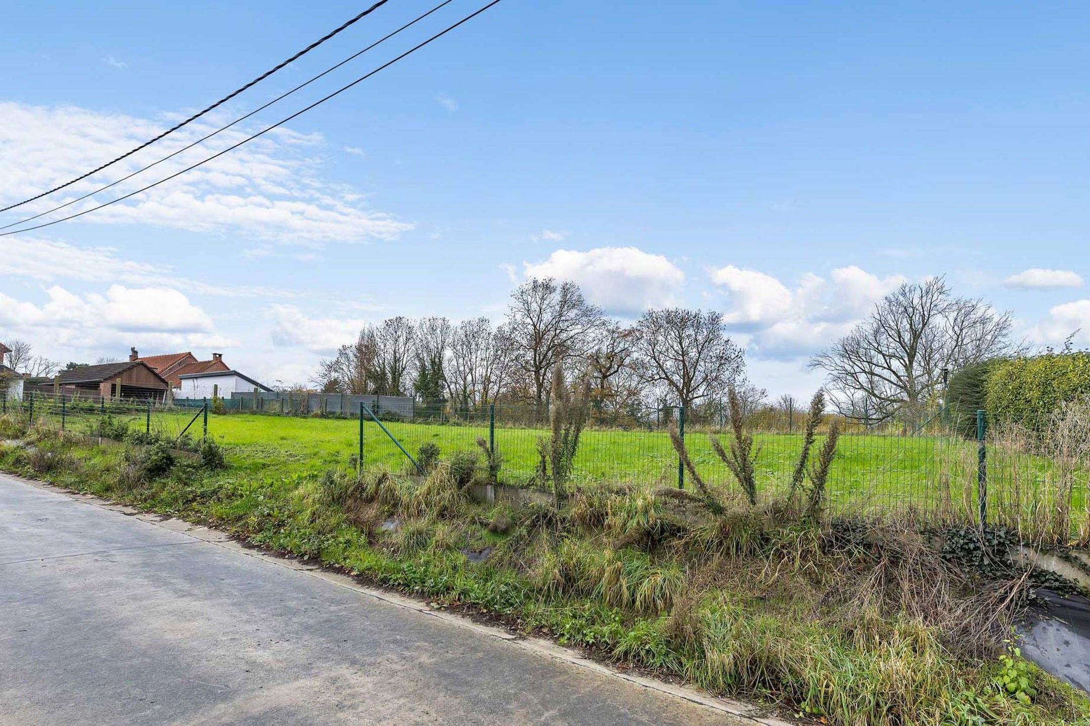 Perceel bouwgrond voor open bebouwing van 6a 50ca foto 3