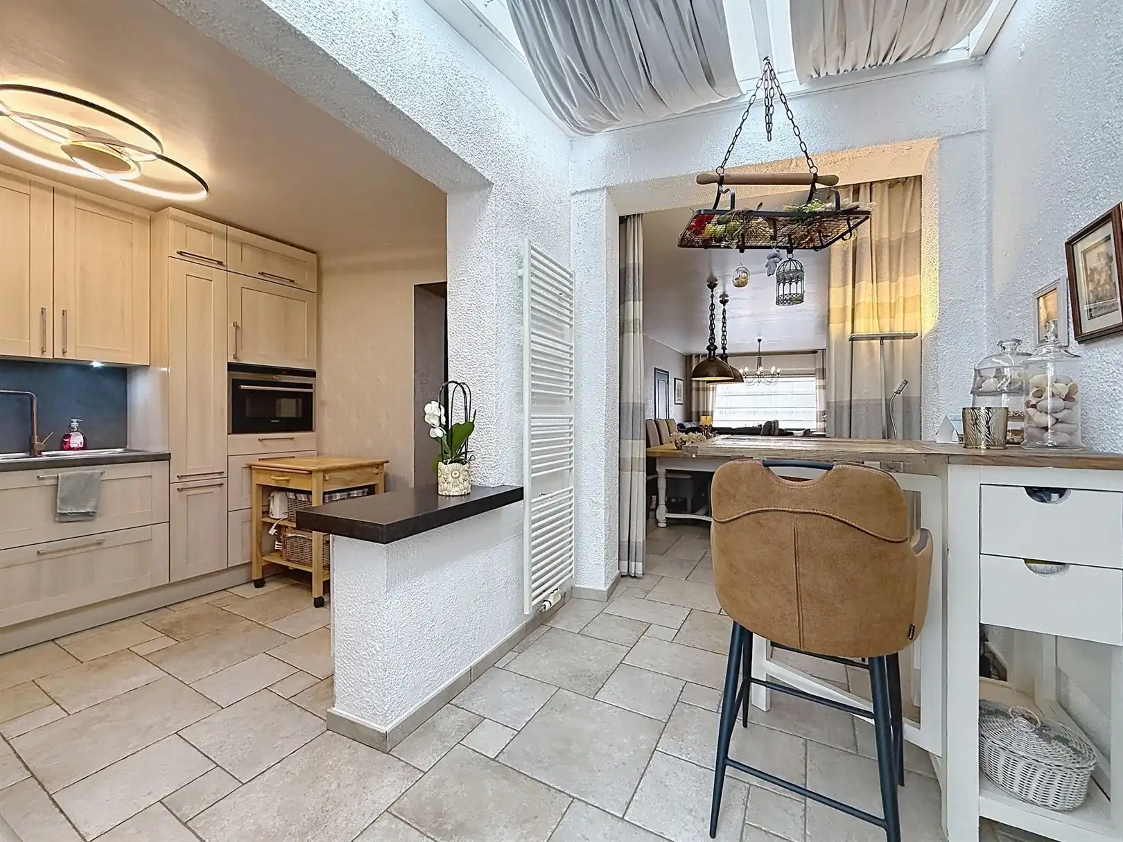 Instapklare stadswoning, tuin, 2 garages, 3a 17ca foto 11