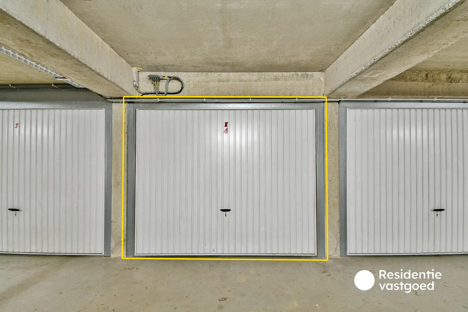 Afgesloten garagebox op centrale ligging in Gistel! foto 2