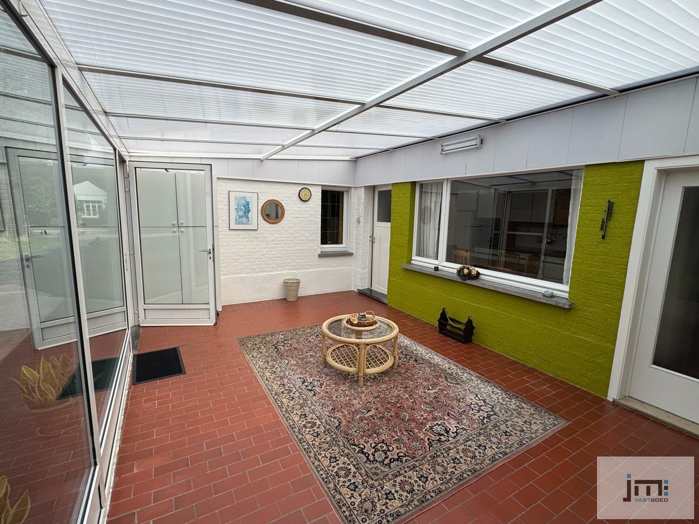 Goed onderhouden woning met ruime tuin foto 7