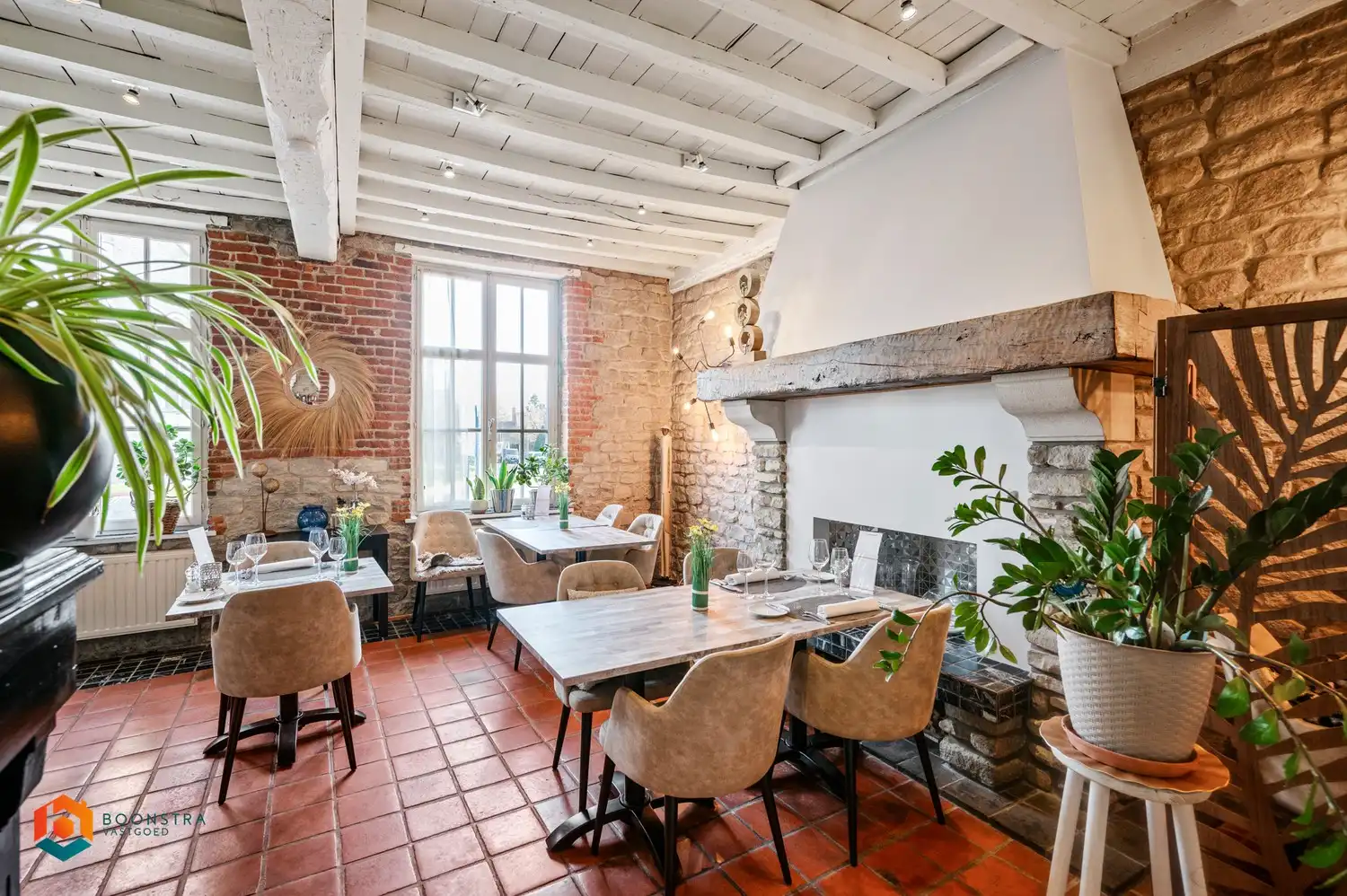 Handelspand met bovengelegen woonst op toplocatie te Erps-Kwerps foto 6