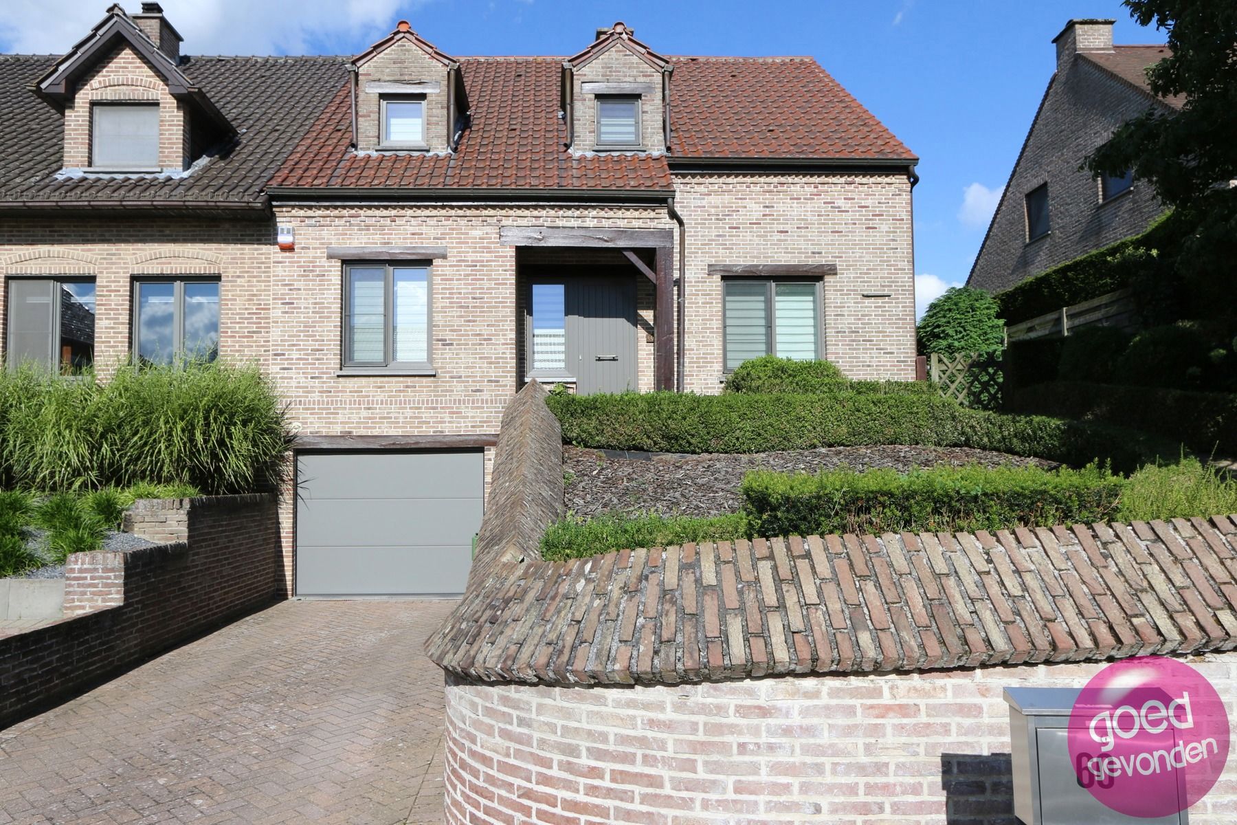 Hoofdfoto van de publicatie: WONING - 4 SLK - VERANDA - TERRAS - TUIN - GARAGE - RUSTIG