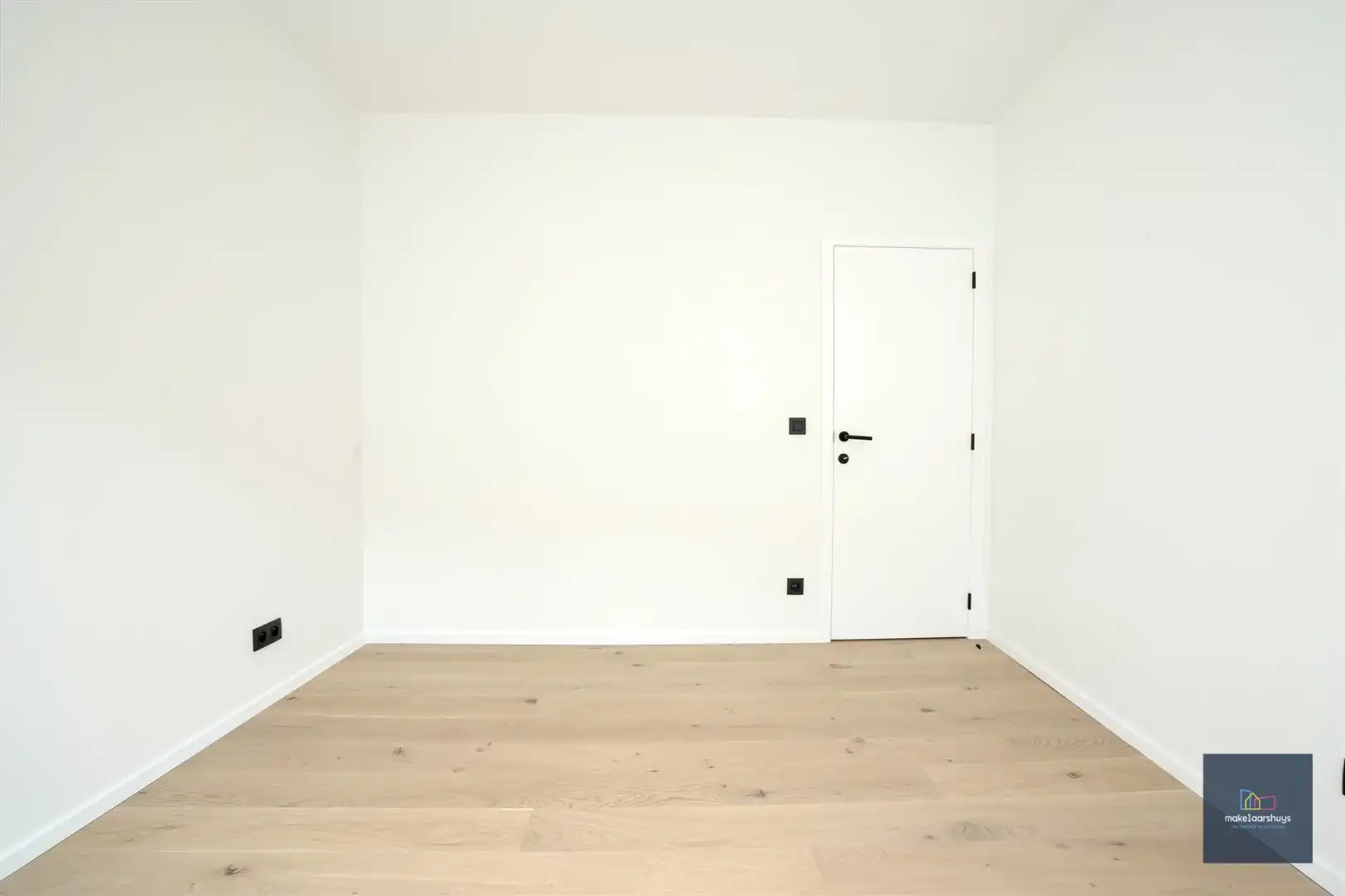 Stijlvol gerenoveerd 2 slaapkamerappartement  foto 13