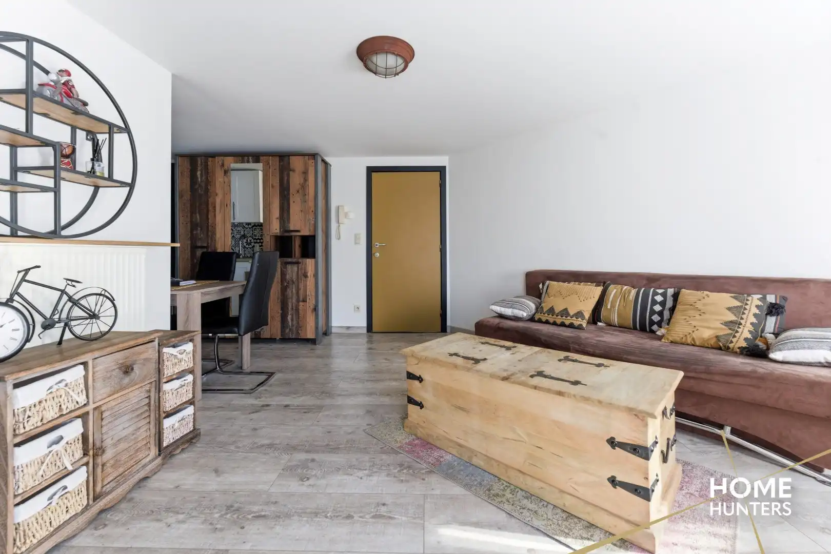 Rendabel investeringspand met combinatie van vaste verhuur en vakantieappartementen in centrum Ieper foto 17