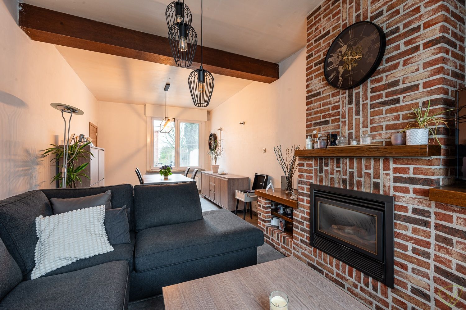Volledig instapklare woning met ruime tuin in Adegem foto 6