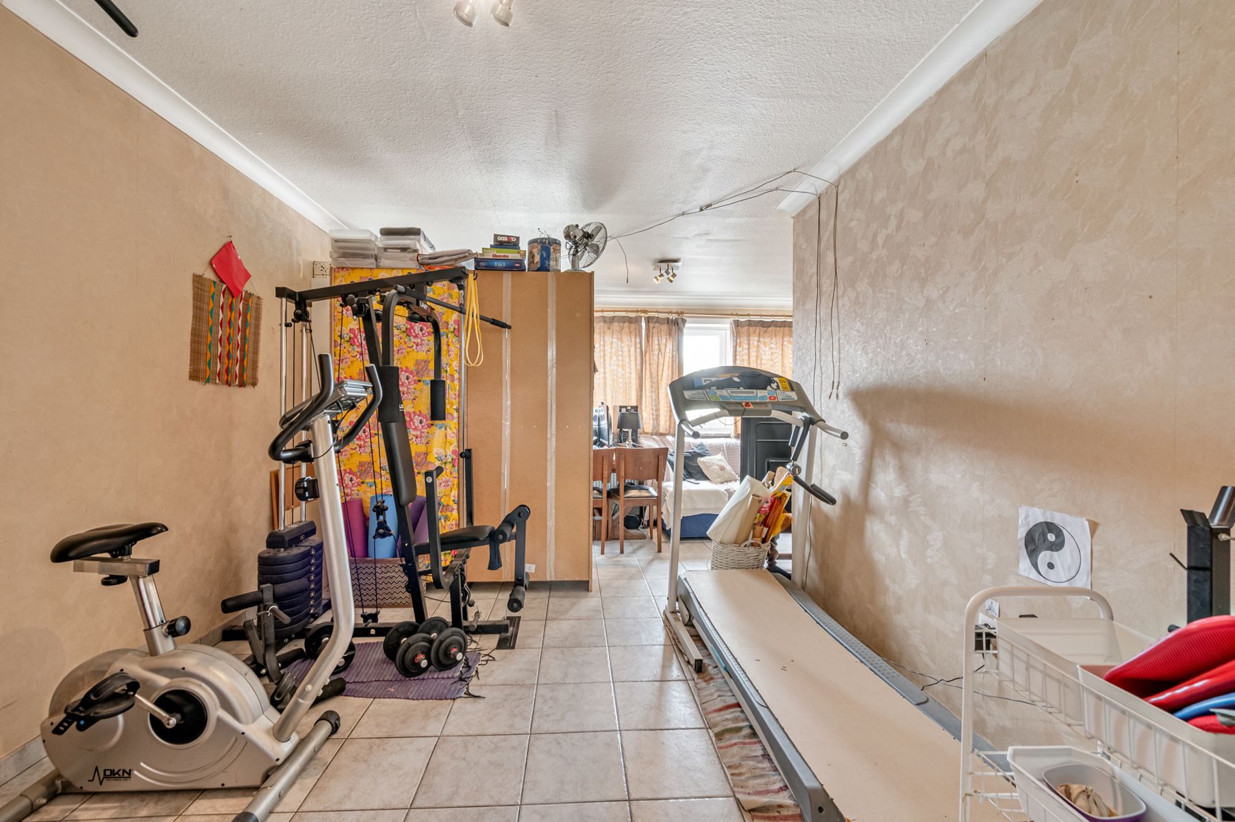 Op te knappen appartement met 1 slaapkamer en terras foto 6