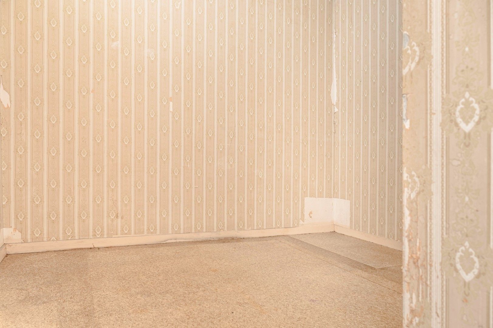 Te renoveren 3-kamerappartement op 1ste verdiep met terras en garagebox foto 15