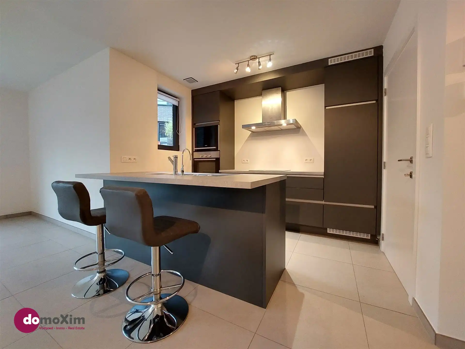 Twee-slaapkamer appartement met terras en autostaanplaats in Steenokkerzeel foto 4