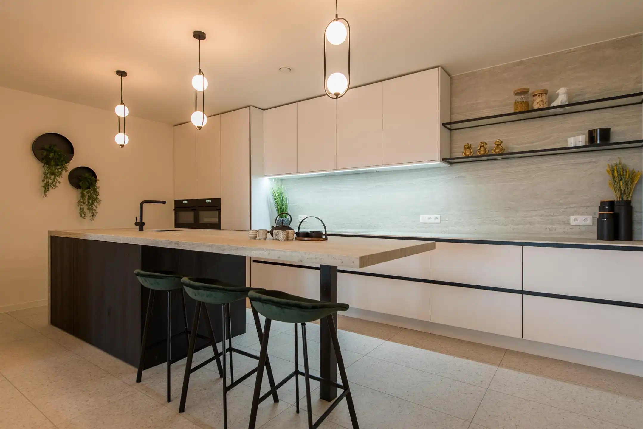 BEZOEK ONS MODELAPPARTEMENT IN HARTJE  CENTRUM foto 2