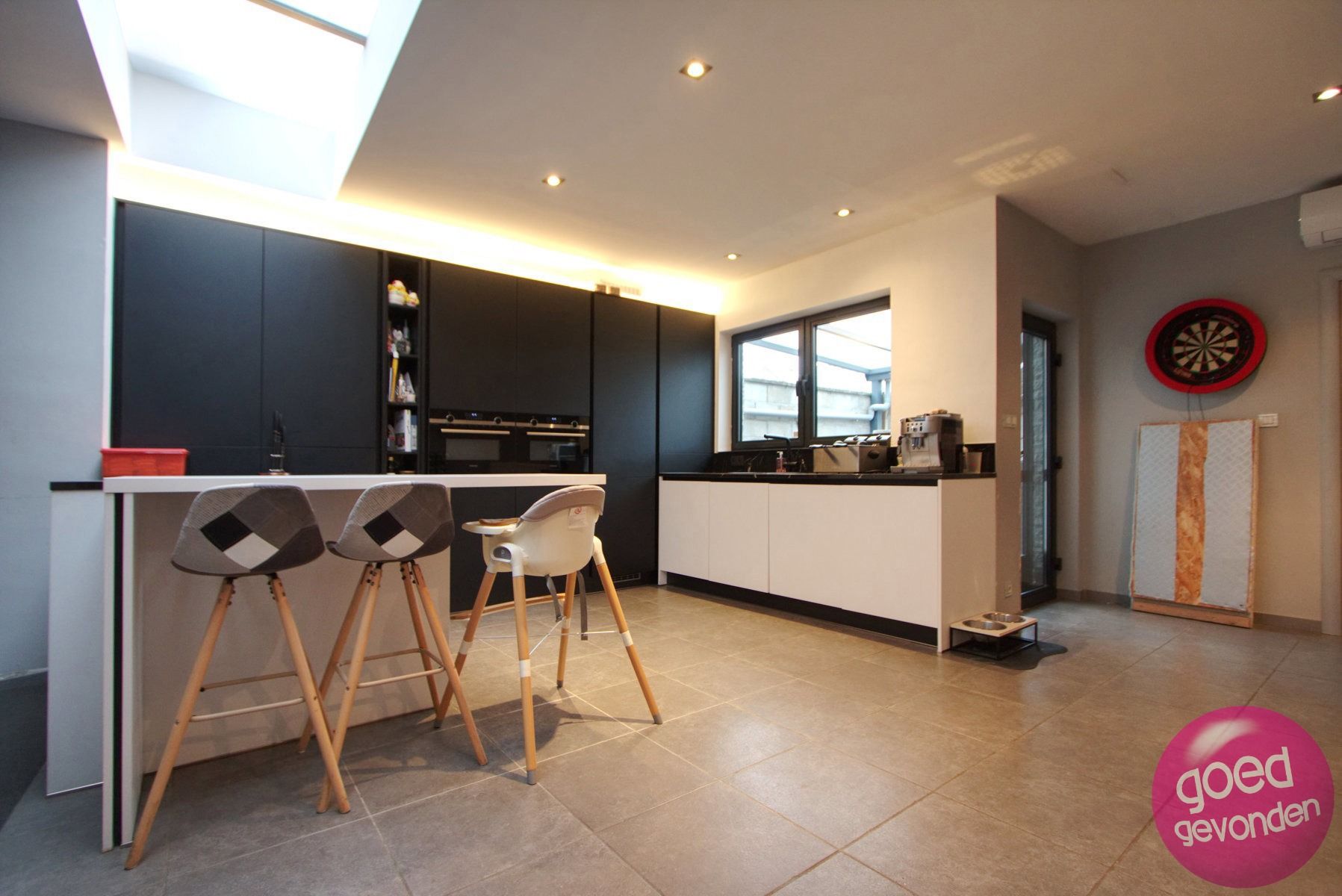 WONING - GERENOVEERD - 3 SLK - 2 BDK - TUIN - TERRAS foto 4