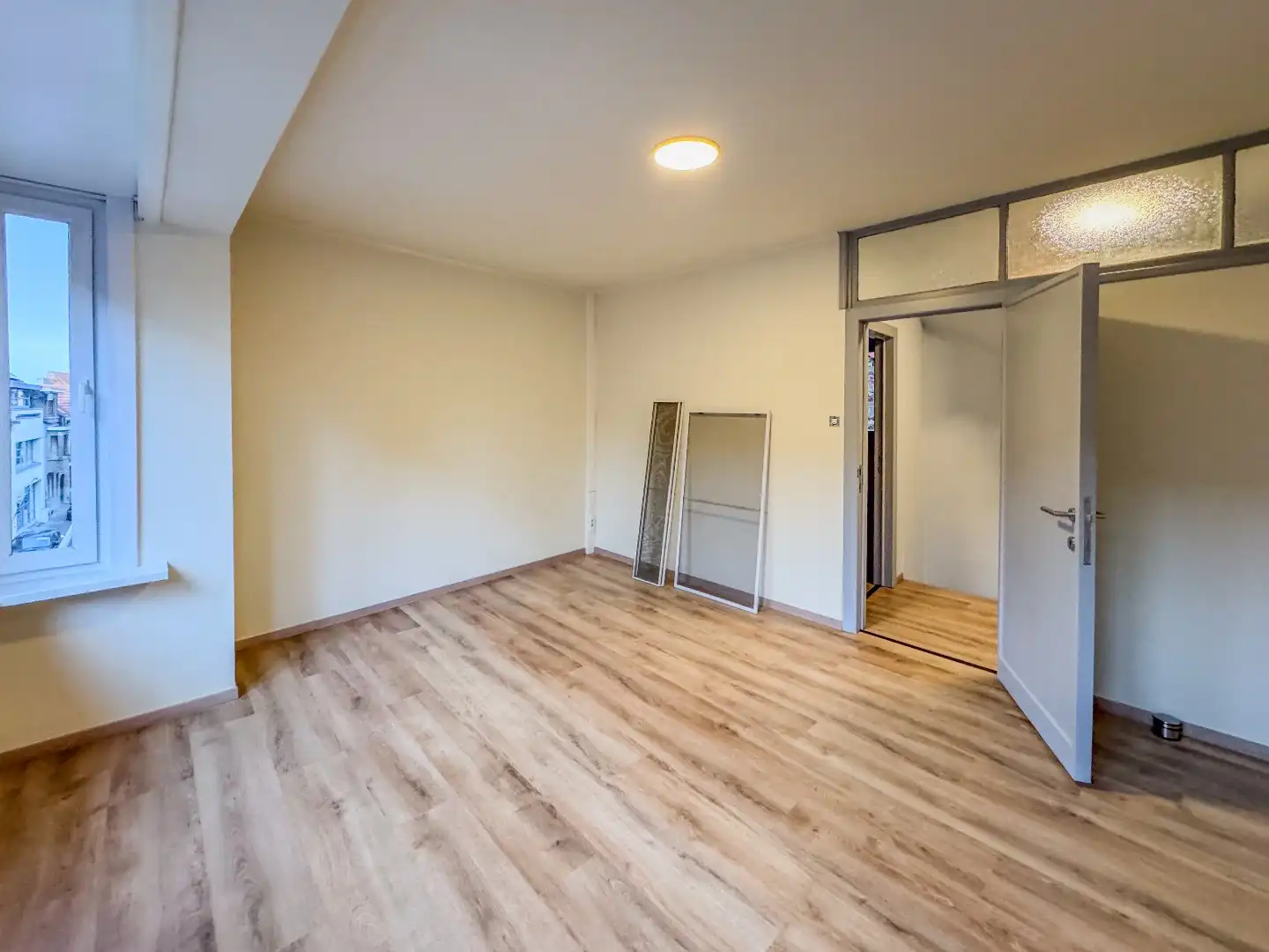 Verrassend ruime woning met 3 slaapkamers en polyvalente ruimte. foto 18