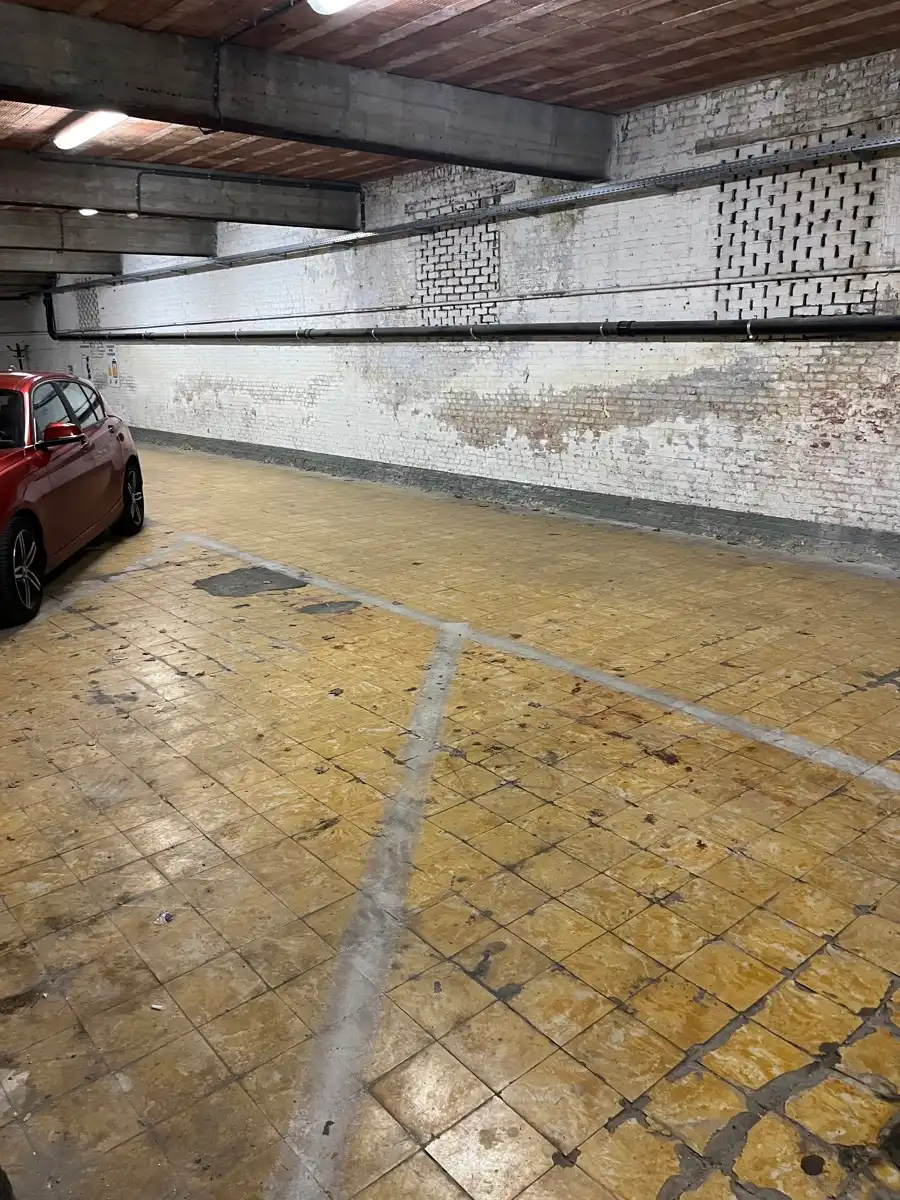 Vernieuwd 3-slaapkamerappartement in hartje Aalst foto 27