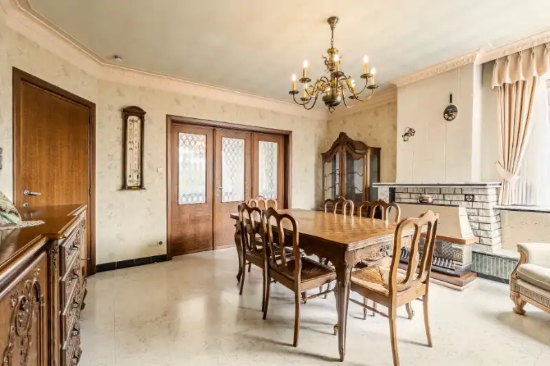 Ruime halfopen woning met potentieel foto 4