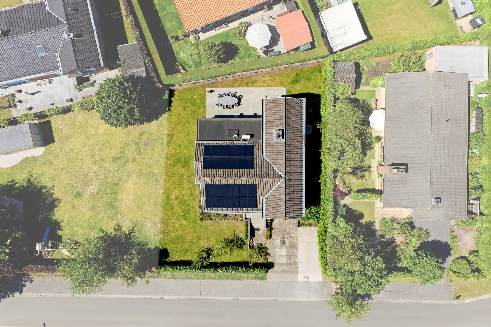 Instapklare woning (perceel 571m²) mét perceel bouwgrond (602m²) te Zedelgem foto 24