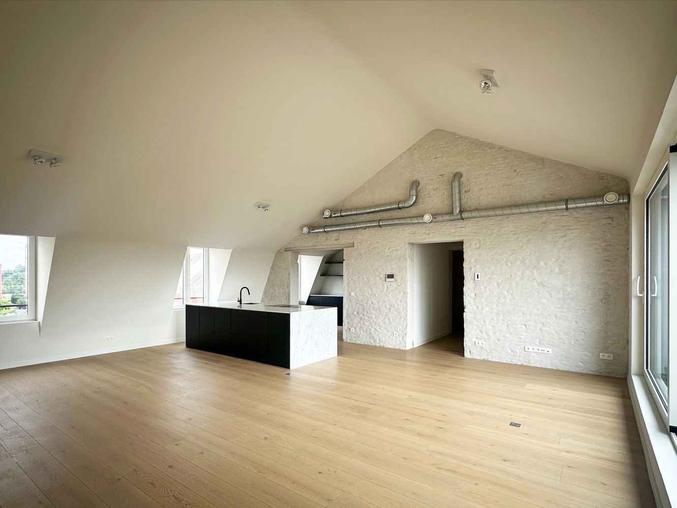 Prachtige loft met 3 slaapkamers en terras op toplocatie in Lier foto 2